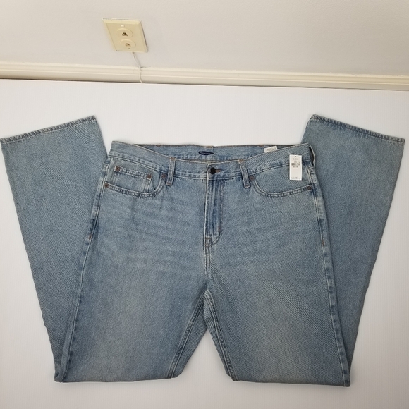 Old Navy Boot-Cut Jeans - Picture 3 of 10